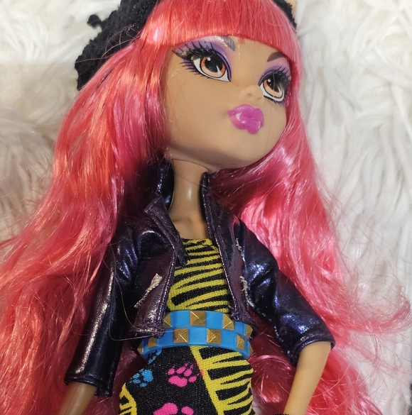 Monster High 13 Wishes Halloween Wolf Doll Mattel 2012 (OOB) - Picture 3 of 4